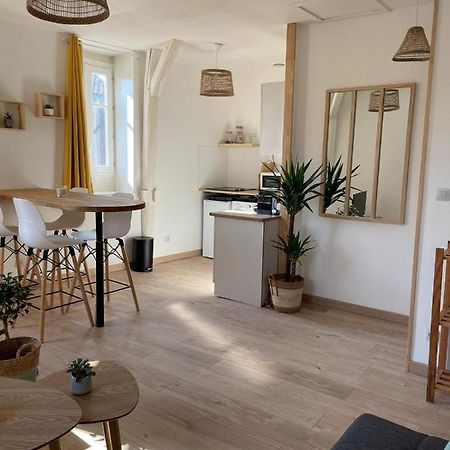 Le Velo Bleu Apartment Троа Екстериор снимка