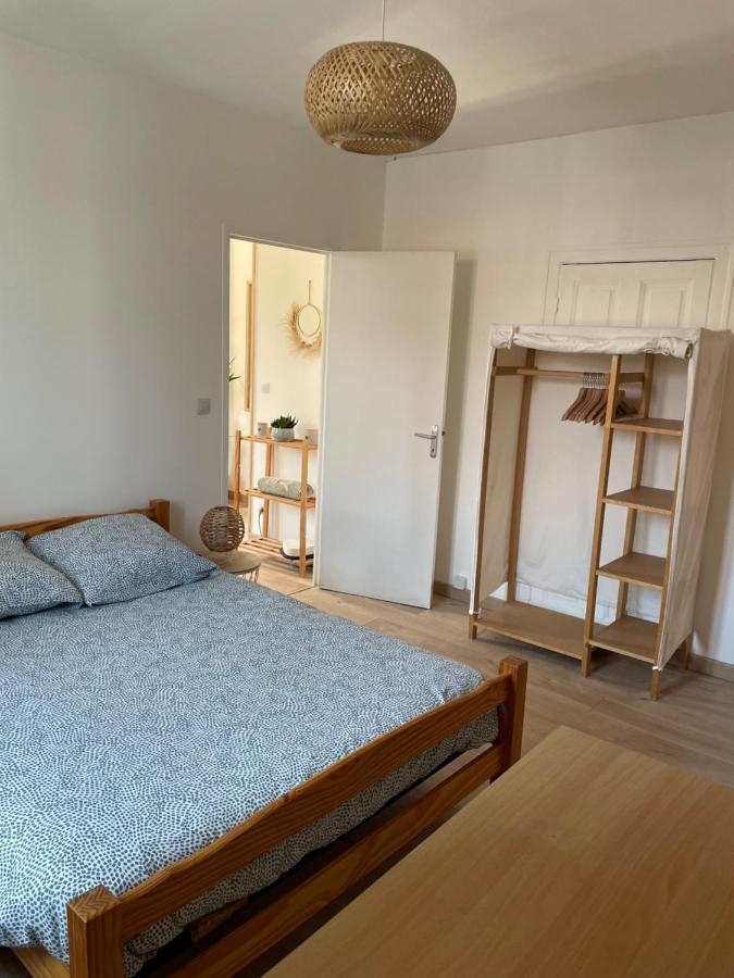 Le Velo Bleu Apartment Троа Екстериор снимка
