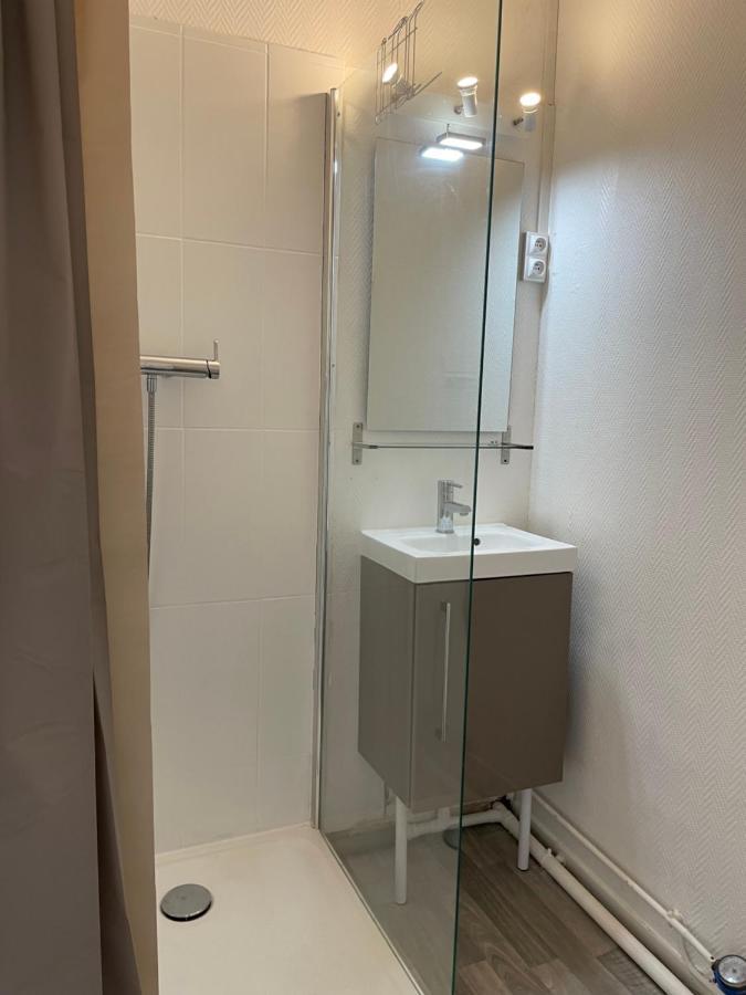 Le Velo Bleu Apartment Троа Екстериор снимка