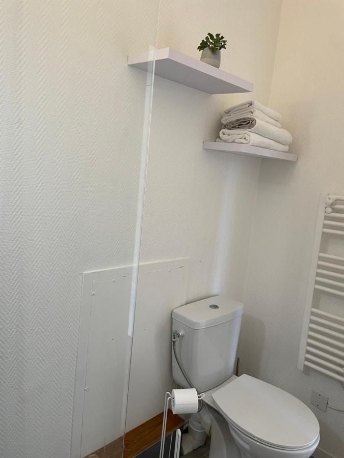 Le Velo Bleu Apartment Троа Екстериор снимка